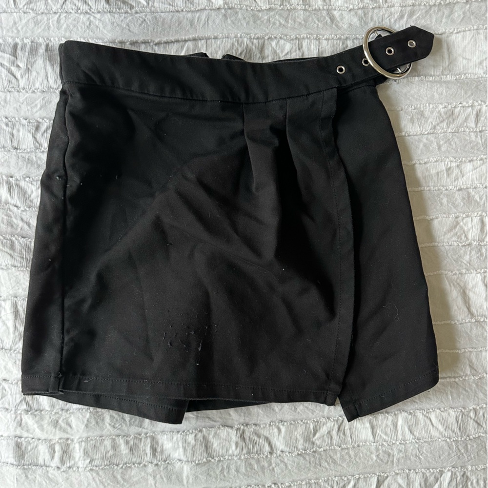 Short skirt